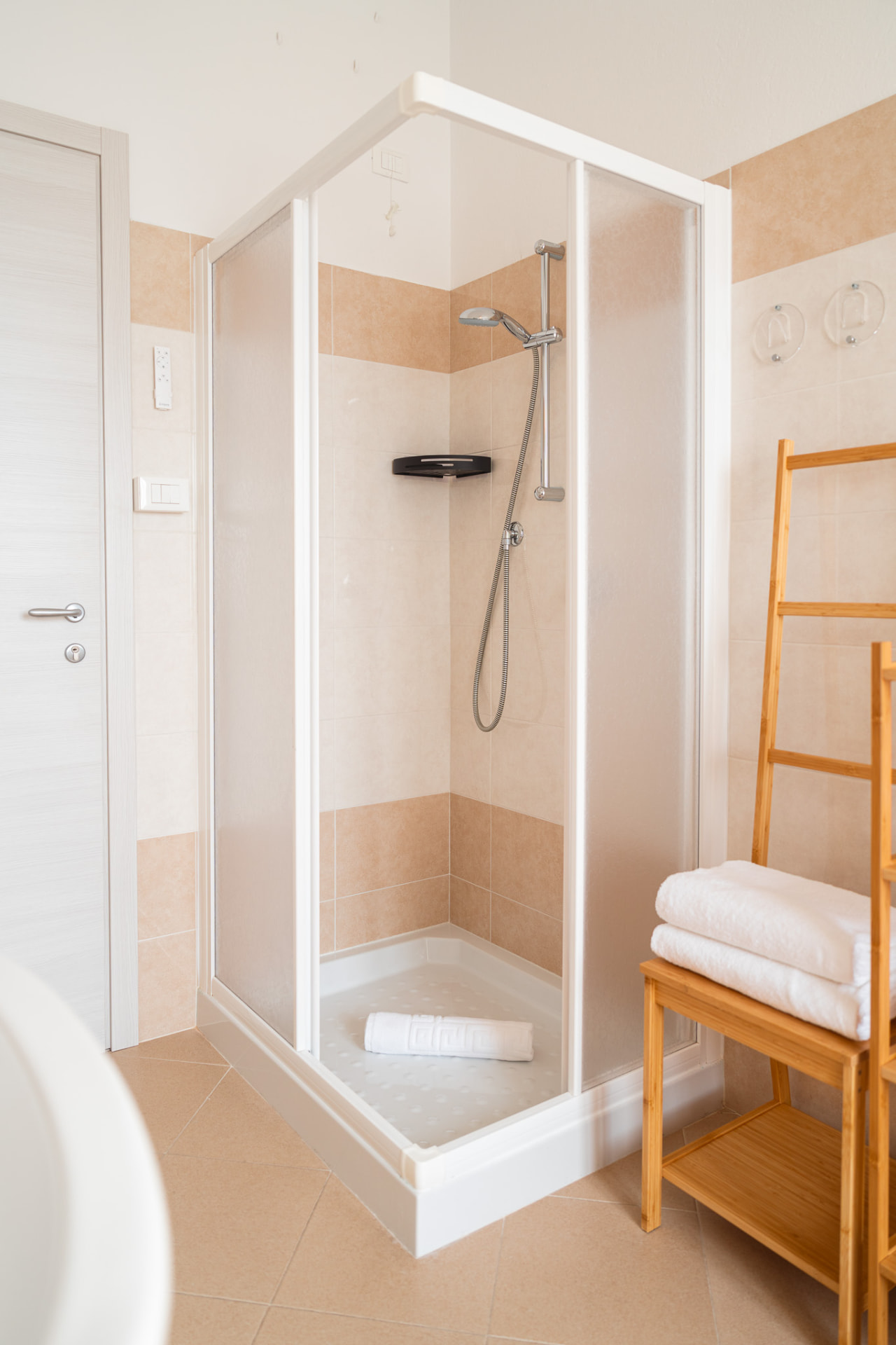 Doccia del bagno privato della Camera Salvia
