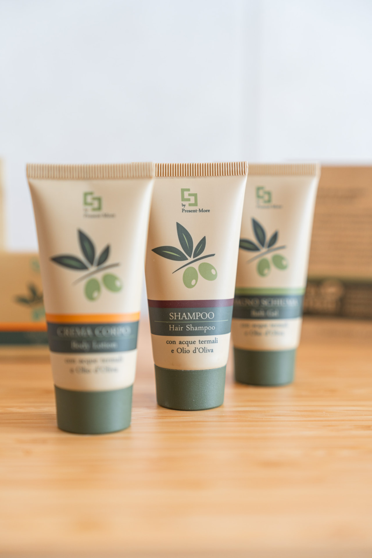 Kit di cortesia con prodotti all'olio d'oliva