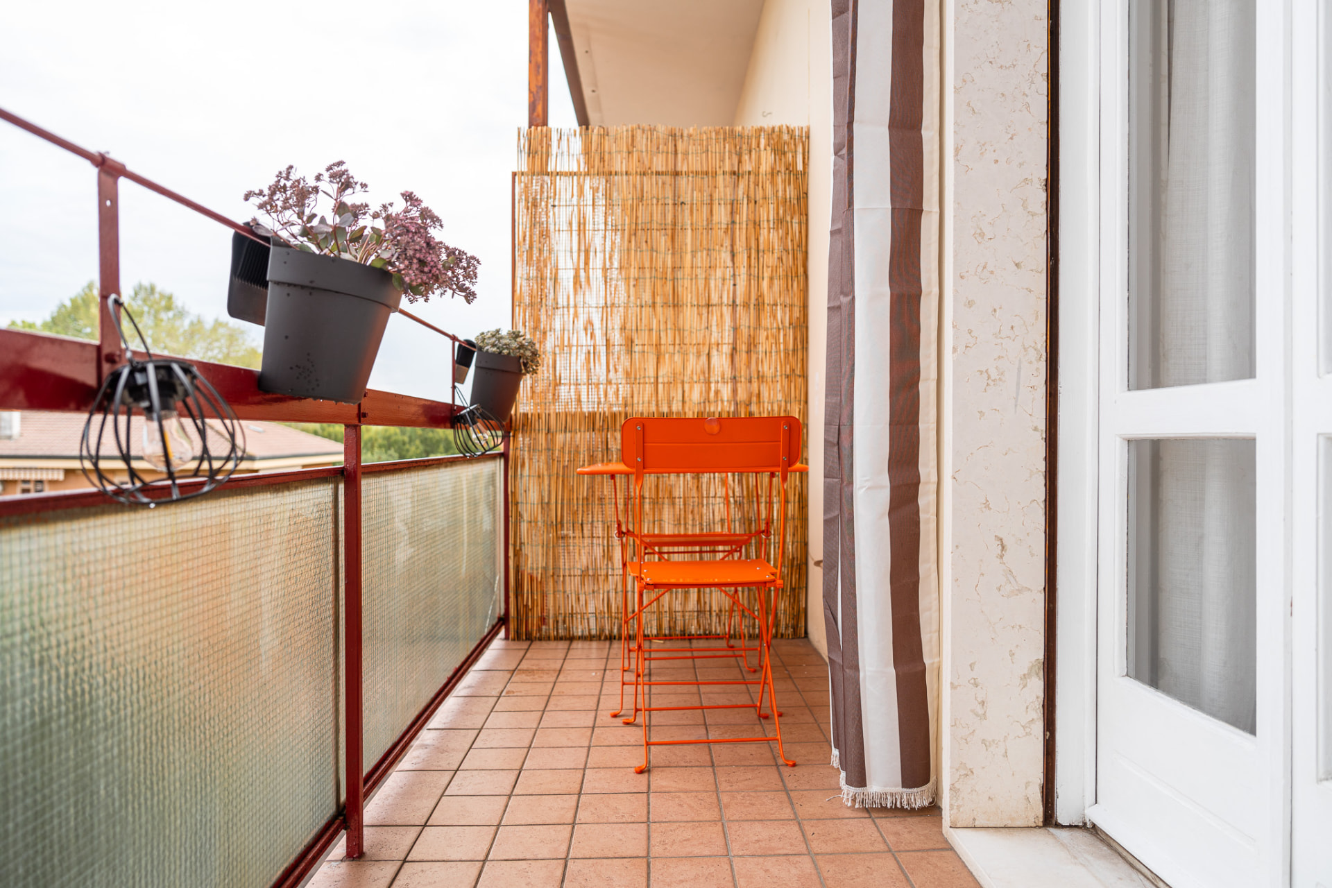 Suite Chinotto: balcone privato arredato